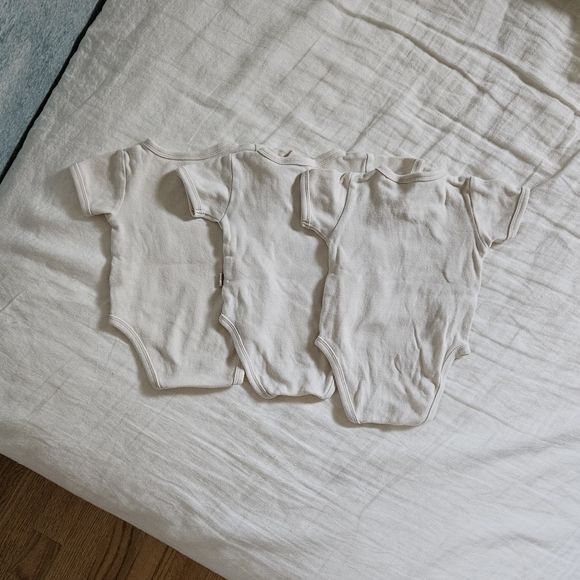 Toey Undyed Newborn Kimono Bodysuit Onesies - Picture 2 of 5